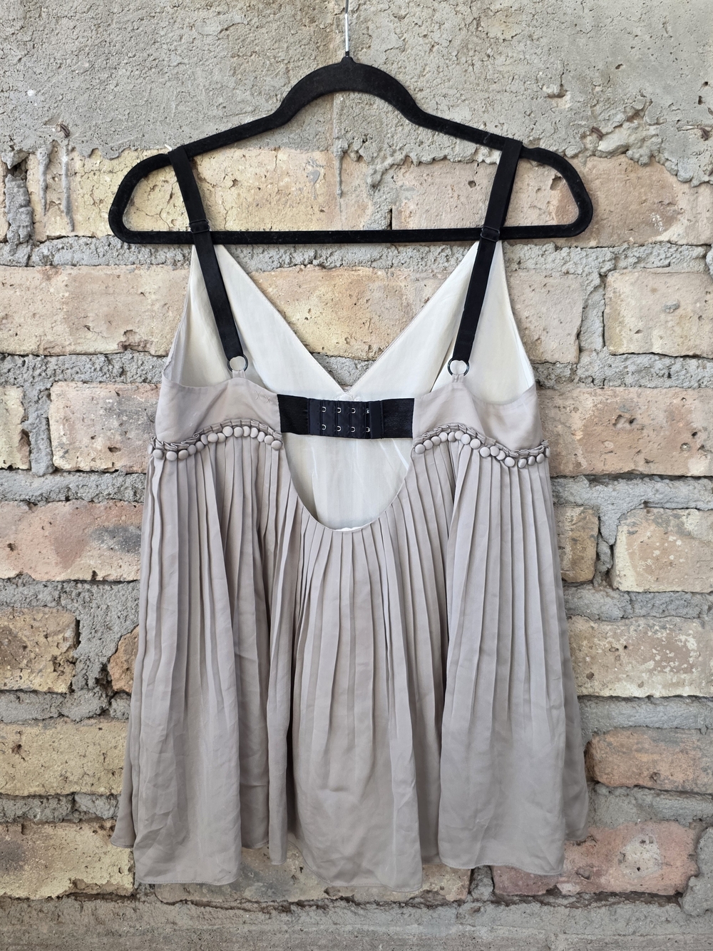 NWT Elizabeth and James "Sophie" Pleated Top - Picture 3 of 11